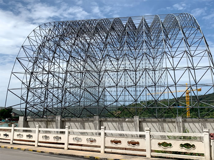 库尔勒山寨矿储煤棚网架